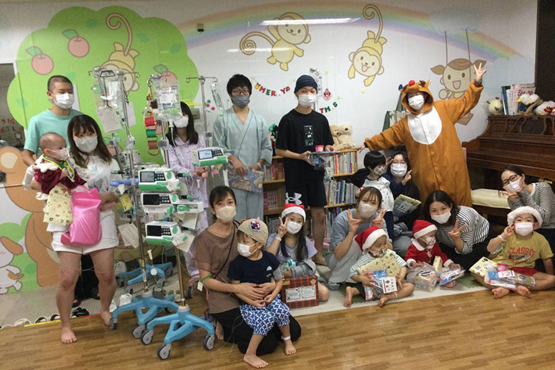 3141人の医師から小児病棟へ「笑顔のためのプレゼント」